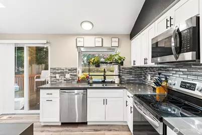 2811 SW 337th St, Federal Way, WA 98023 - Photo 10