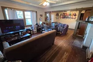 2213 Laurel St, Port Angeles, WA 98362 - Photo 4