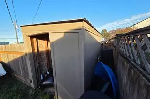 2213 Laurel St, Port Angeles, WA 98362 - Photo 16