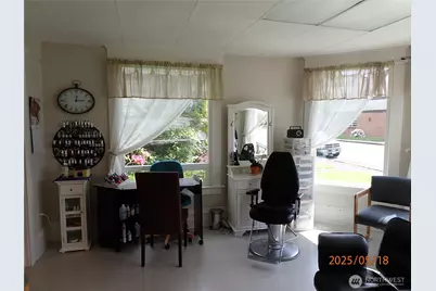 214 W 1st Street, Aberdeen, WA 98520 - Photo 4