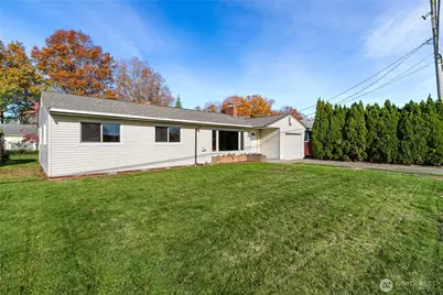 1510 E Street, Lynden, WA 98264 - Photo 2