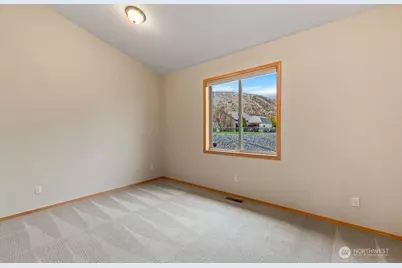 537 Chrisand Lane, Wenatchee, WA 98801 - Photo 26