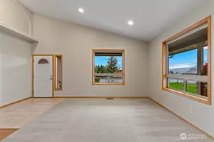 537 Chrisand Ln, Wenatchee, WA 98801 - Photo 10