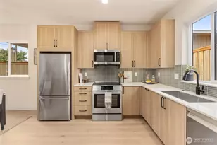 3404 33rd Ave W, Seattle, WA 98199 - Photo 14