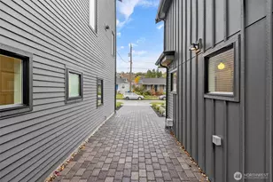 3404 33rd Ave W, Seattle, WA 98199 - Photo 28