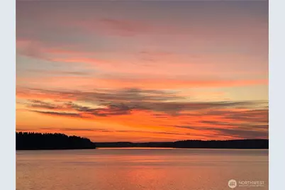 8210 Walnut Road NE, Olympia, WA 98516 - Photo 2