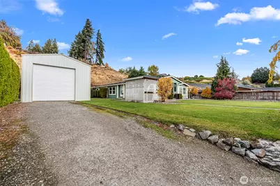 420 Sunnyslope Heights Road, Wenatchee, WA 98801 - Photo 2