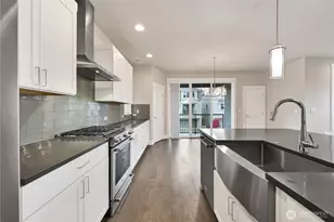 1307 141st Pl SW, Lynnwood, WA 98087 - Photo 6