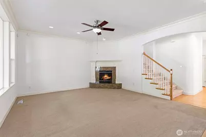 912 S 38th Court, Renton, WA 98055 - Photo 10