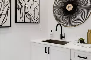 225 24th Ave, Seattle, WA 98122 - Photo 28