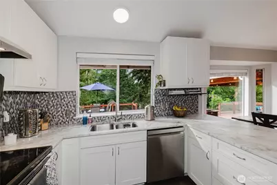 11704 41st Ave Ct NW, Gig Harbor, WA 98332 - Photo 10