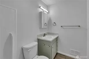 10502 108th Ave SW, Tacoma, WA 98498 - Photo 12