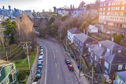 1809 5th Avenue N, Seattle, WA 98109 - Photo 8