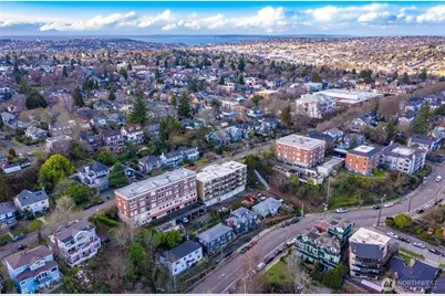 1809 5th Avenue N, Seattle, WA 98109 - Photo 6