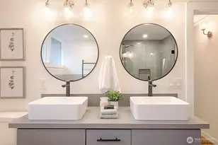 4521 SW Henderson St, Seattle, WA 98136 - Photo 16