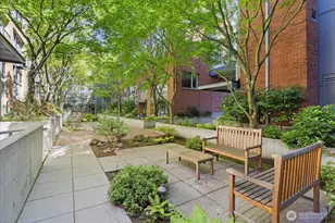 530 Broadway E, Seattle, WA 98102 - Photo 34