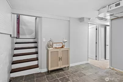 1742 NE 89th Street, Seattle, WA 98115 - Photo 16