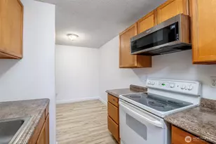 4501 Grandview Dr W, Tacoma, WA 98466 - Photo 6