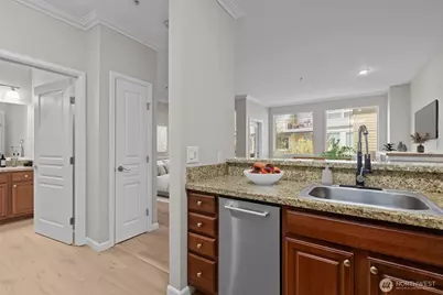 225 Logan Avenue S #108, Renton, WA 98057 - Photo 8