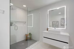 999 110th Ave NE, Bellevue, WA 98004 - Photo 12