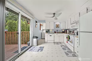 8323 Cirque Dr W, University Place, WA 98467 - Photo 10