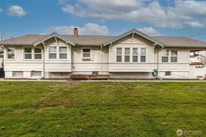 318 4th Street SW, Puyallup, WA 98371 - Photo 4