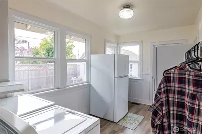 318 4th Street SW, Puyallup, WA 98371 - Photo 18