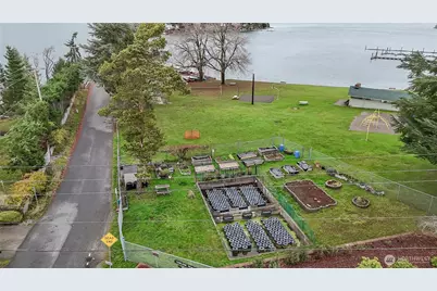 10216 Steamboat Island Road NW, Olympia, WA 98502 - Photo 34