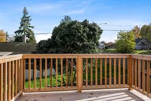 3205 19th St, Everett, WA 98201 - Photo 2