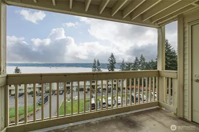 1725 W Sunn Fjord Lane #J-203, Bremerton, WA 98312 - Photo 4