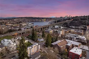 3605 Linden Ave N, Seattle, WA 98103 - Photo 2