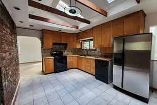 8775 Battle Point Dr NE, Bainbridge Island, WA 98110 - Photo 12