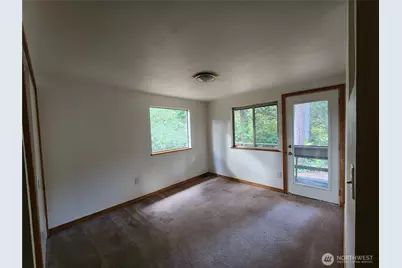 8775 Battle Point Dr NE, Bainbridge Island, WA 98110 - Photo 18