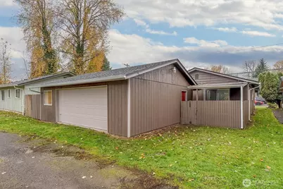 1114 N 1st Avenue, Kelso, WA 98626 - Photo 2