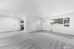 1114 N 1st Ave, Kelso, WA 98626 - Photo 8