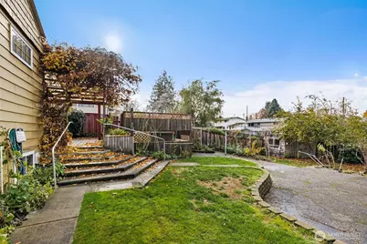 12011 67th Avenue S, Seattle, WA 98178 - Photo 22