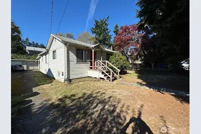 10019 Interlake Avenue N, Seattle, WA 98133 - Photo 1