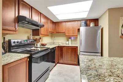 4106 Factoria Boulevard SE #116, Bellevue, WA 98006 - Photo 12