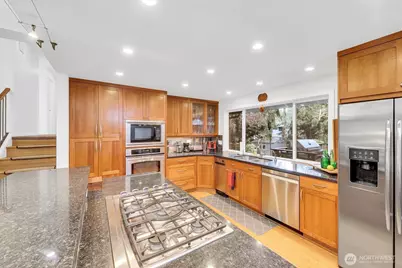 2212 186th Avenue NE, Redmond, WA 98052 - Photo 12