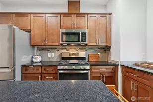 3420 30th Dr, Everett, WA 98201 - Photo 8