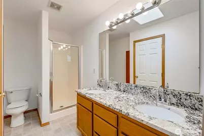 19315 76th Place NE, Kenmore, WA 98028 - Photo 18