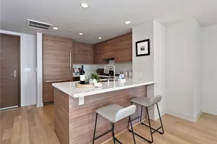 583 Battery St, Seattle, WA 98121 - Photo 4