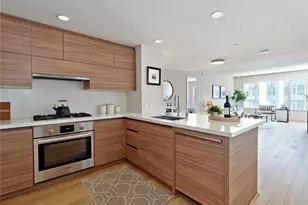 583 Battery St, Seattle, WA 98121 - Photo 2