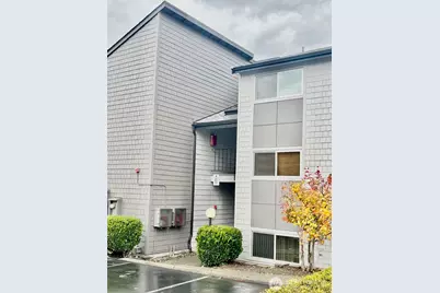 2020 S Grant Avenue #A302, Renton, WA 98055 - Photo 2