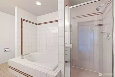 2410 Aurora Avenue N #105, Seattle, WA 98109 - Photo 20