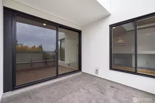 2410 Aurora Ave N, Seattle, WA 98109 - Photo 24