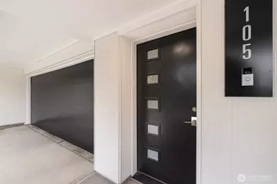 2410 Aurora Avenue N #105, Seattle, WA 98109 - Photo 2