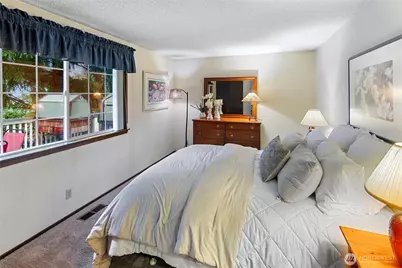 18509 1st Avenue NE, Suquamish, WA 98392 - Photo 20