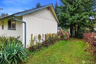 18509 1st Ave NE, Suquamish, WA 98392 - Photo 10