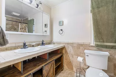 32105 S Finley Rd, Kennewick, WA 99337 - Photo 18